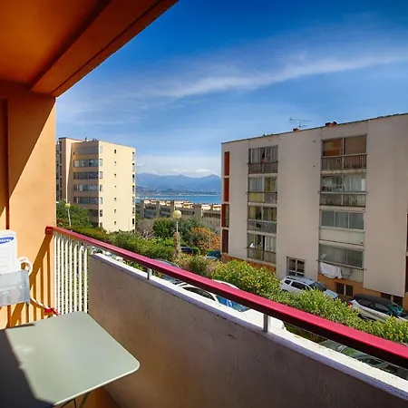 Ajaccio-centre Ville - F3-parc Eugenie Ajaccio (Corsica)